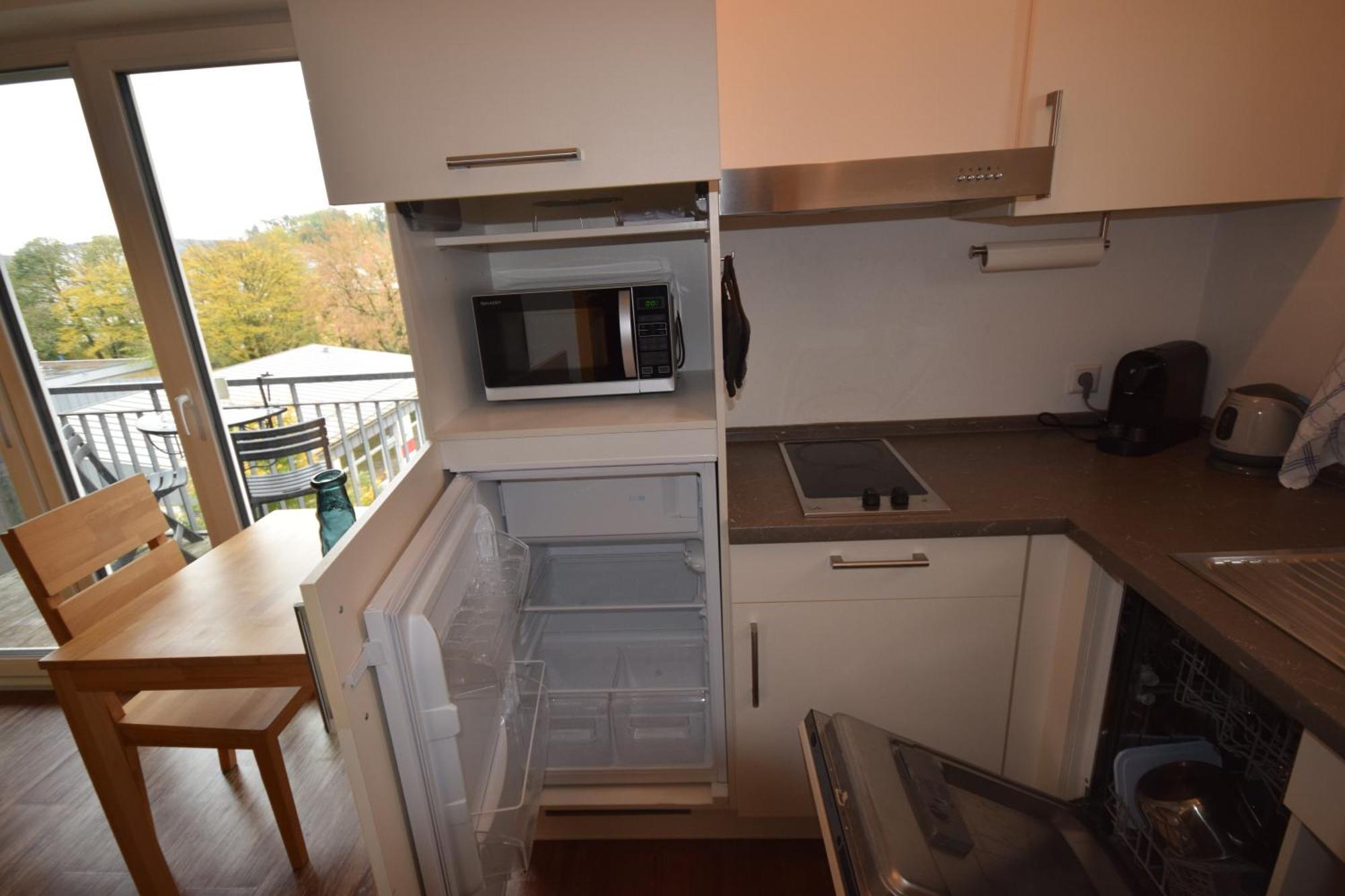 Nestwerk Komfort R23-13 - Balkon, Arbeitsplatz & Hochschulnaehe Biberach an der Riß Buitenkant foto