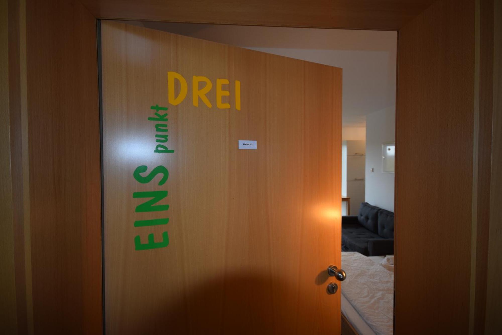 Nestwerk Komfort R23-13 - Balkon, Arbeitsplatz & Hochschulnaehe Biberach an der Riß Buitenkant foto